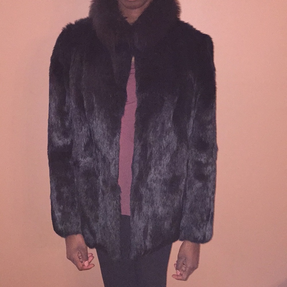 Luxurious Rabbit Fur - Picture 3 of 3